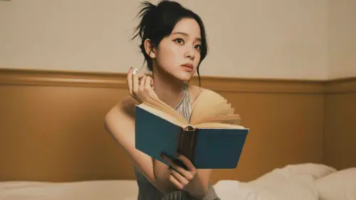 吳慷仁表態賀十一中國國慶！歐陽娜娜赴巴黎時裝周　罕見沒發聲
