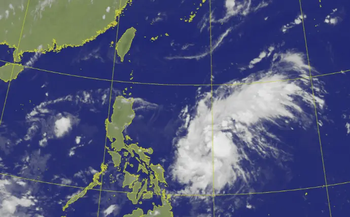 ▲台灣東南方海面的熱帶性低氣壓持續增強，週四有機會生成為「麥德姆颱風」。（圖／中央氣象署cwa.gov.tw）