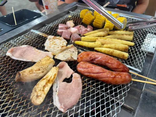 ▲烤肉。（圖/記者張嘉哲攝）