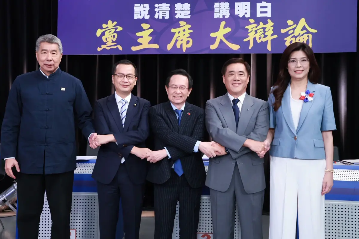 ▲花蓮救災行動持續進行中，部分國民黨主席候選人主張暫停後續政見發表會。（圖／中天新聞提供）