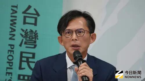 王世堅轟連柯文哲都跟拍！黃國昌狠酸：鏡週刊翻車了不知道
