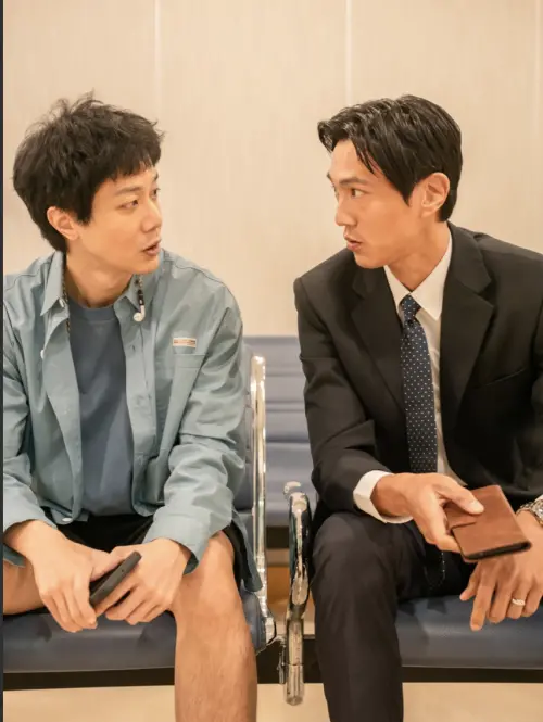 ▲鍾承翰（右）和薛仕凌（中）在《我們意外的勇氣》各自有不一樣的人生課題，有人意外成了爸爸，也有人想孩子卻無法成功。（圖／壹壹喜喜提供）