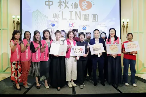 台中林酒店中秋傳愛 宴請逾百兒少共享佳餚再贈禮物

