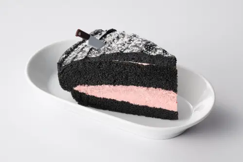 ▲IKEA一刀莓命波士頓派。（圖／IKEA提供）