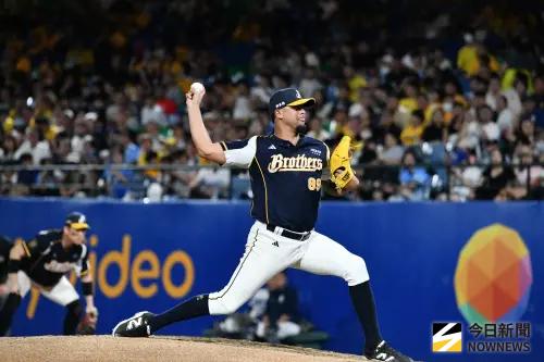 ▲中信兄弟韋禮加扛下台灣大賽G3先發重任，力拚中止2連敗。（圖／記者林柏年攝,2025.10.01）