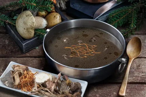 ▲麻神麻辣火鍋昨日貼出歇業消息，表示將於年底12月31日熄燈，最後邀請顧客們再光臨麻神，讓他們再替客人煮上最後一鍋。（圖／麻神麻辣火鍋臉書）