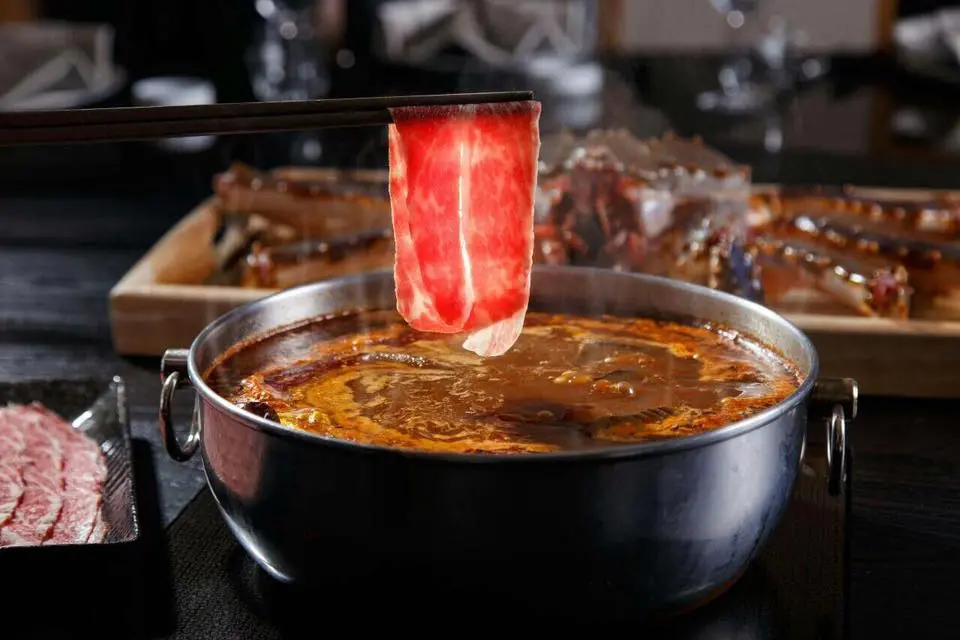 ▲麻神麻辣火鍋曾被封「台北最難訂餐廳」，沒想到昨日驚傳將在年底歇業，讓大批老饕十分不捨。（圖／麻神麻辣火鍋臉書）