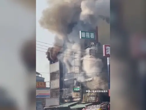 快訊／屏東農藥行傳火警！烈火狂燒還傳爆炸聲　緊鄰加油站引民憂
