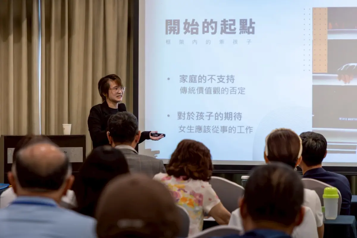 ▲聖揚機構邀請女格鬥家黃偵玲分享逆轉勝「永不放棄」生命故事，感動全場。（圖／聖揚機構提供）