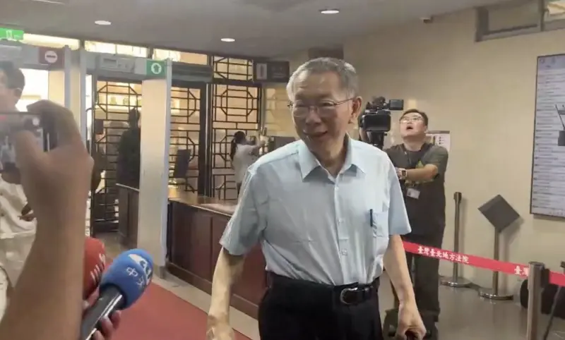 ▲胸腔科醫師蘇一峰痛批，「柯文哲案真ＸＸ的辦的有夠黑」。（圖／台北司法記者聯誼會提供）