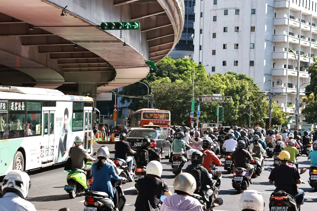 週休3日連署過關、政府12月7日前須回應 勞動部：收集各方意見