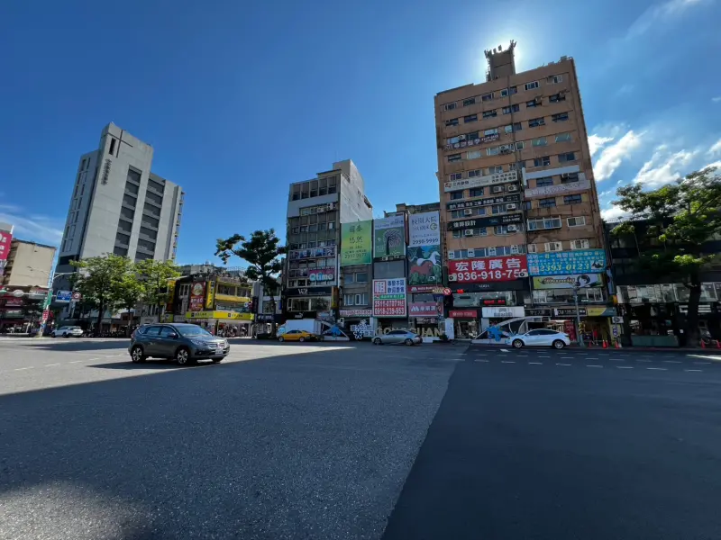 ▲粉專指出，2年前的新青安就引發搶購、房價非理性上漲等亂象，現在又要研擬2.0，擔憂只會一再拉開貧富差距。（圖／記者張勵德攝）