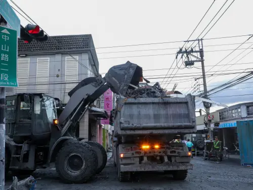 ▲國軍部隊持續進行花蓮災區復原任務。（圖／第二作戰區提供）