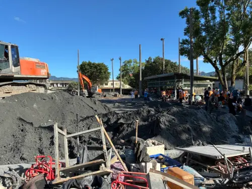 洪災重災區！光復國中災損破億、廚房廚具全沒了　棒球隊移地訓練
