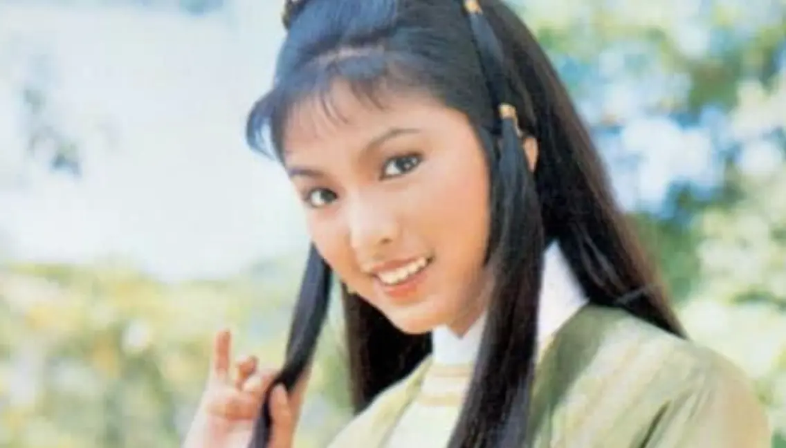 ▲香港美魔女米雪（如圖）過去曾獲成龍整整8年的追求，不過其仍與足球員尹志強相戀，但尹志強在15年前癌逝，米雪至今未婚。（圖／摘自《射鵰英雄傳》片段）