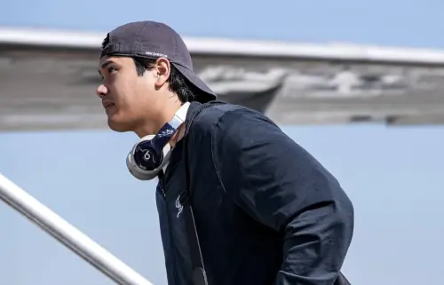 MLB／道奇出發費城！大谷反戴帽子現身　山本拎亮藍色LV包超吸睛
