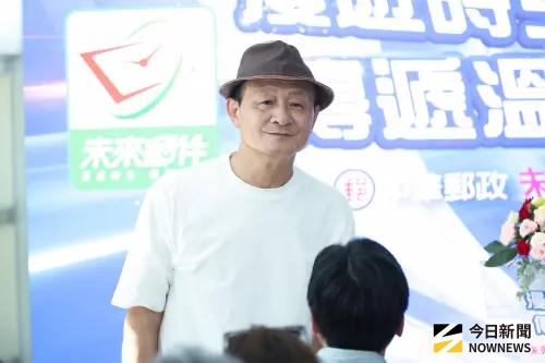 ▲陳慕義分享，他支持寫信，年輕時他為了追一位女性，寫了2900多封信，最後那位女性仍然消失了，不過寫信可以保存溫度、延續情感。（圖／記者陳明安攝）