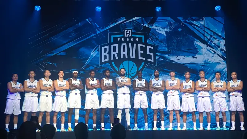 ▲臺北富邦勇士隊邁入成軍第12年。這12年來，球隊歷經無數風雨與挑戰，走過榮耀巔峰，也挺過低潮時刻。然而，無論面對多大的困難，勇士們始終堅守「勇不退縮」的信念。（圖／記者陳昱慈攝）