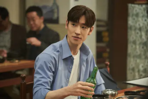 李帝勳、柳海真電影《國寶風暴》10/17台灣上映　2人拍戲喝到斷片
