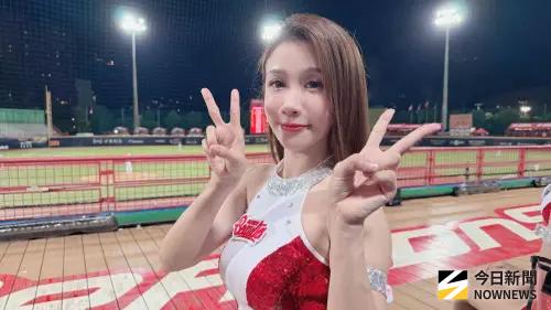 獨／啦啦隊傳奇落幕！味全龍琪琪曝生涯規劃　小龍女齊穿77號致敬
