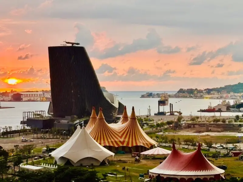 ▲「2025 FOCASA馬戲藝術節」將於10月3日至6日以及10月10日至12日盛大登場，3頂巨型巨型馬戲蓬之外，更有旺福、宇宙人帶來演出演唱會。（圖／FOCASA馬戲團提供）