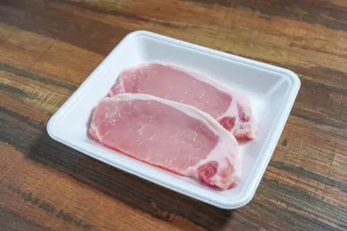 ▲有民眾不解生鮮包裝用的「保麗龍盤」究竟算一般垃圾還是回收，引發網路高度討論。（圖／取自photoAC）