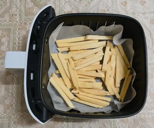 ▲氣炸鍋前幾年大爆紅，但近期熱度下降，就有網友好奇詢問「氣炸鍋買了會後悔嗎？」（圖／氣炸鍋好好玩-食譜分享2.0）