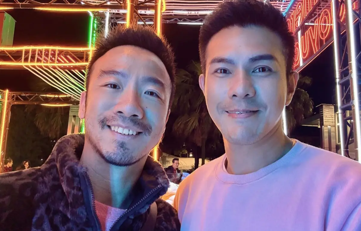 ▲高允漢（右）公開結婚對象是愛情長跑20年的經紀人（左），他也成為演藝圈首位公開同婚的男星。（圖／高允漢臉書）