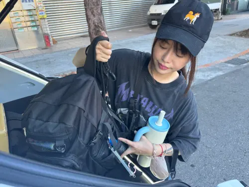 ▲藝人歌手林吟蔚低調現身，加入鏟子超人的隊伍。（圖／55688台灣大車隊提供）