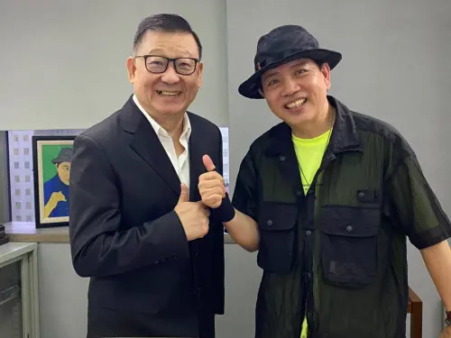 ▲袁光麟（左）為人低調，死訊藏了2年多才公開，許多好友錯愕。。（圖／陳凱倫臉書）