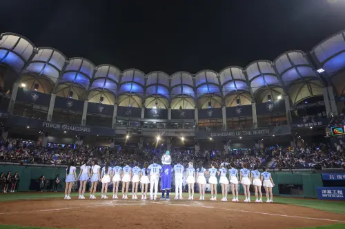 ▲富邦悍將本季最終戰仍湧入破萬名觀眾入場，全年場均人數也突破萬人。（圖／富邦悍將提供）