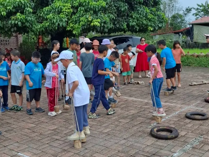 ▲美濃客家庄教學農場腹地廣達千坪規模，並針對學校團體戶外教學、公司社團鄉土出遊設計一系列體驗課程供選擇。（圖／業者提供）