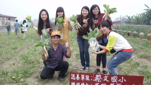 ▲美濃客家庄教學農場腹地廣達千坪規模，並針對學校團體戶外教學、公司社團鄉土出遊設計一系列體驗課程供選擇。（圖／業者提供）