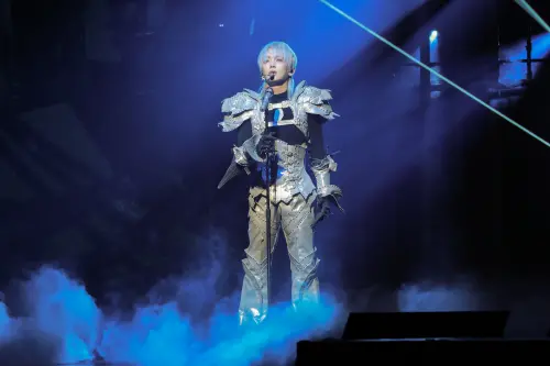 ▲KEY的演唱會主題是Uncanny Valley（恐怖谷理論），歌迷也精心打扮成各方鬼神。（圖／讀者提供）