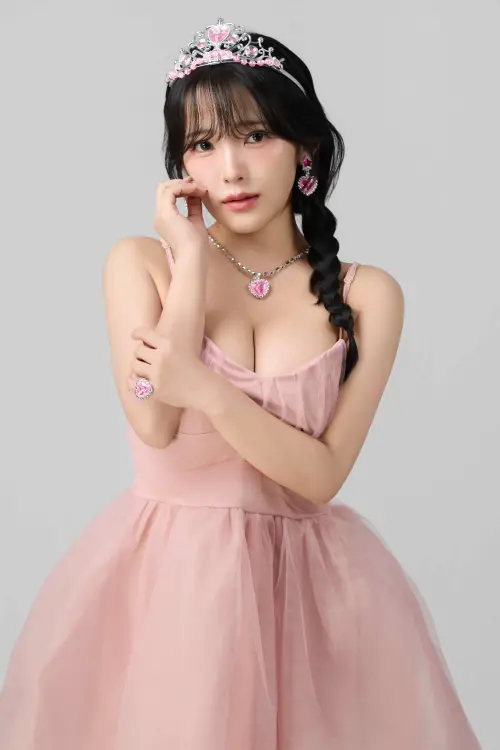 ▲天木純要來台開夢幻公主派對，以及寫真集簽書會。（圖／Onederfour萬德佛）