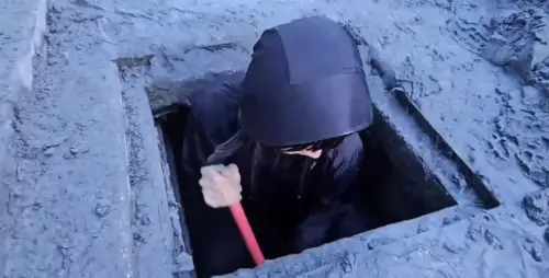 ▲籃籃在清水溝時，整個人幾乎快消失地面。（圖／Threads @jarvislung09）