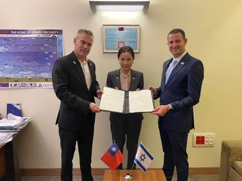 ▲李雅萍以在以哈戰火下，仍努力維繫外交工作。（圖／外交部提供）