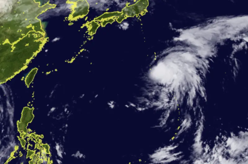 ▲氣象職人吳聖宇指出，哈隆颱風可能會影響國慶廉價想要赴日旅客。（圖／中央氣象署cwa.gov.tw）