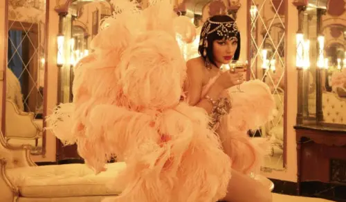 泰勒絲《星夢人生》MV電影破3千萬美元：歡笑淚水交織的自畫像
