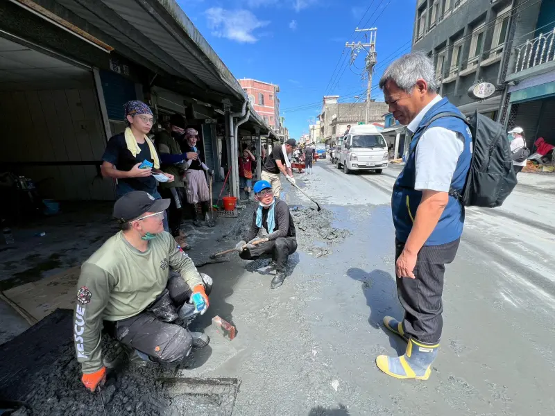 急需「清溝」超人！彭啓明PO文挨轟過太爽　本人回應了
