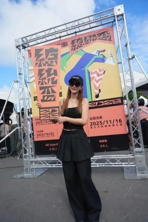 ▲黃美珍（如圖）勉勵所有參賽者，舞台不在大小，重點是相信自己的勇氣。（圖／勝星娛樂提供）