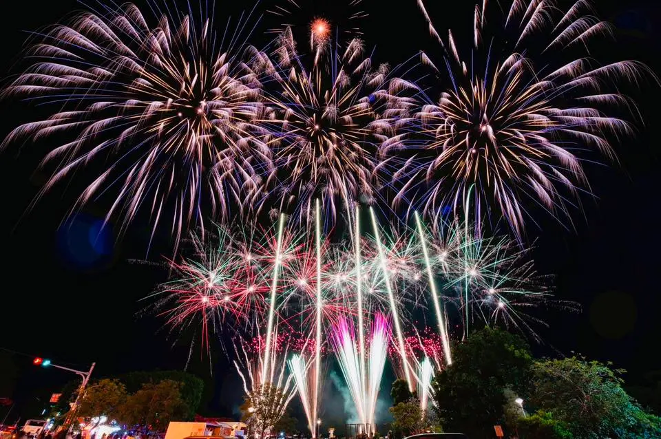 ▲「2025西螺大橋觀光文化節」今（6）日最高潮，壓軸將有180秒（3分鐘）煙火秀。（圖／取自西螺鎮長廖秋萍臉書）