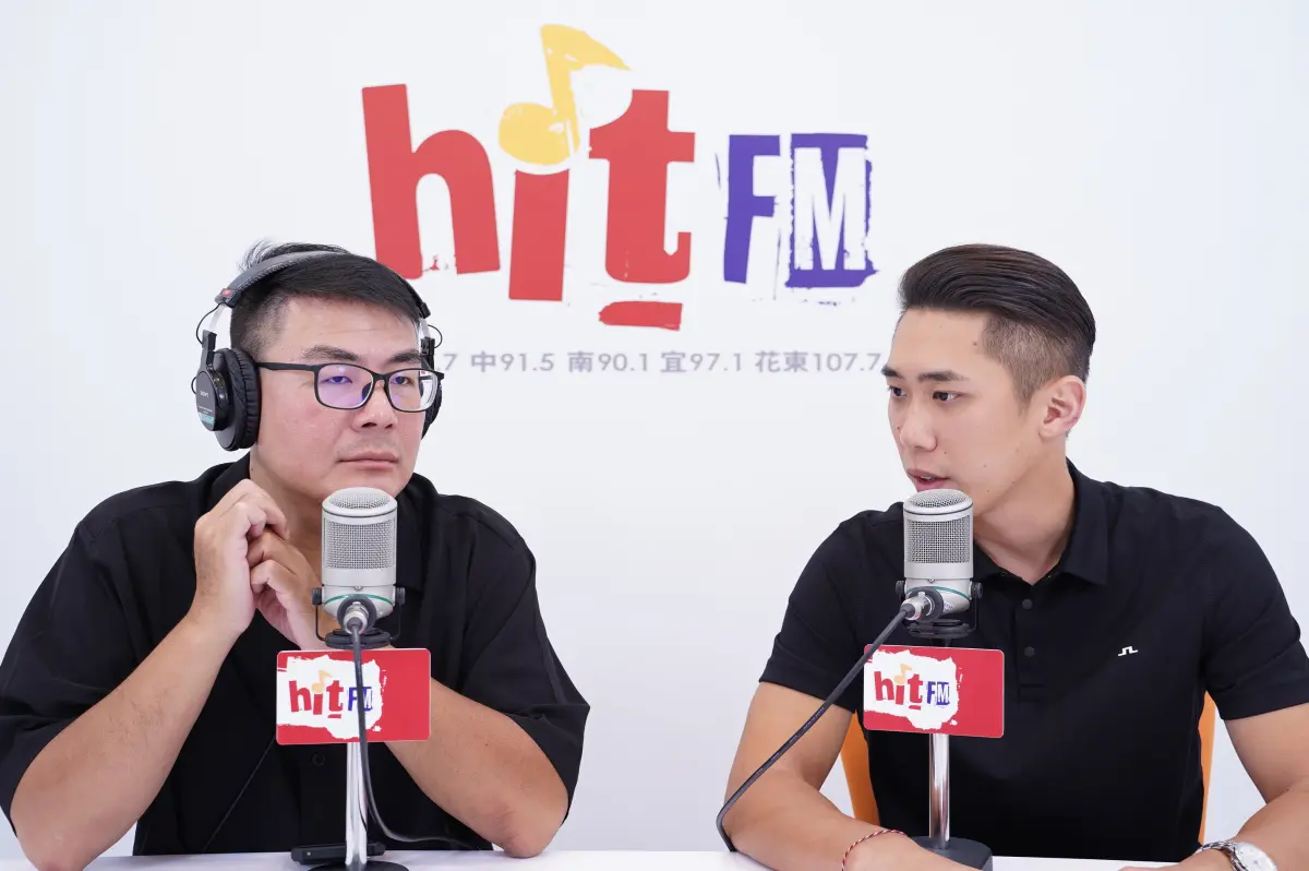 ▲新北市議員陳世軒（右）透露民眾黨主席黃國昌不受狗仔事件影響，仍持續佈局2026新北市長選戰，目前已經在尋覓競選辦公室。（圖／陳世軒提供）