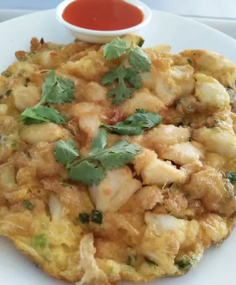 ▲曼谷痣姐熱炒的螃蟹煎蛋相當有名。（圖／翻攝自Wongnai）