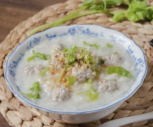 ▲泡飯的口味清淡，外國人較不喜歡。（圖／翻攝自Wongnai）