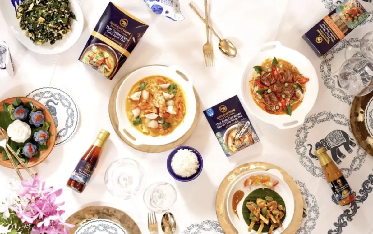 ▲藍象餐飲集團是全球知名的泰國菜餐廳，並跨足烹飪學校，還有零售產品線遍布各大洲。（圖／翻攝自藍象餐飲集團）