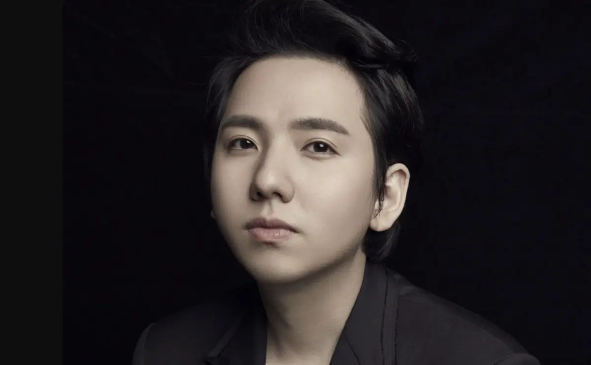 ▲韓國男高音林亨柱（如圖）之前曾被謠傳，為了保住高音做化學閹割，近日他上節目直球回應謠言，表示：「我有自信」。（圖／翻攝自IG 1986lhj）