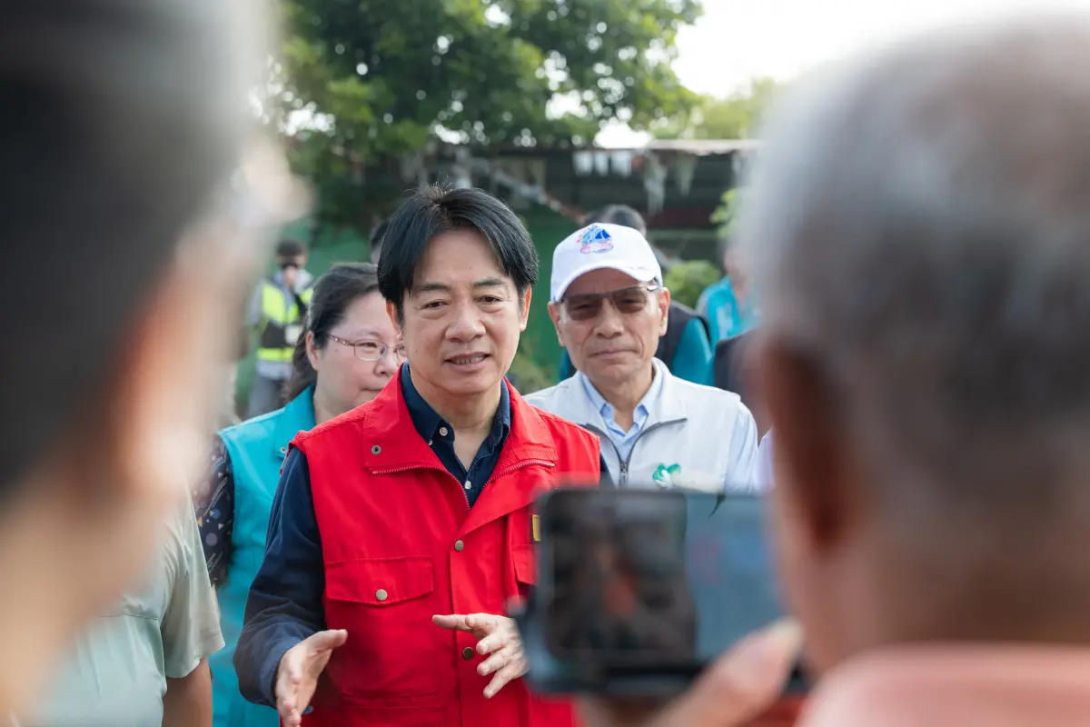 ▲挖土機超人因救災不幸離世，賴清德表示內心非常、非常難過，代表國家感謝其熱心助人的大愛精神。（圖／總統府提供）