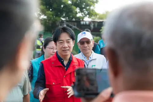 ▲挖土機超人因救災不幸離世，賴清德表示內心非常、非常難過，代表國家感謝其熱心助人的大愛精神。（圖／總統府提供）