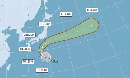 ▲中度颱風哈隆，週三移動到琉球附近時會減速，並出現「大幅度北轉再往東」的變化。（圖／中央氣象署cwa.gov.tw）